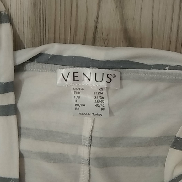 Venus striped ruffle dress - Picture 3 of 9